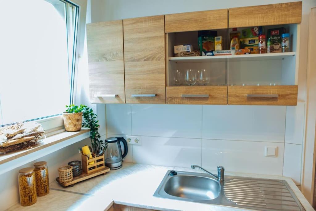Central-Living Brown - Wifi - Netflix - 5 Pers 埃森 外观 照片