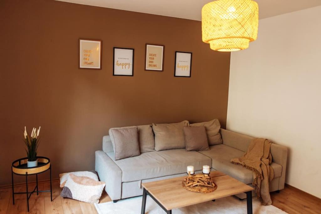 Central-Living Brown - Wifi - Netflix - 5 Pers 埃森 外观 照片